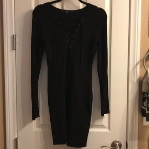 ▪️SOLD▪️Guess Los Angeles Long Sleeve Dress